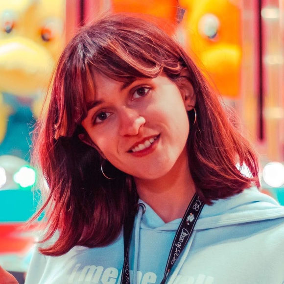 Meet your Posher, Alexandra - Picture 1 of 1